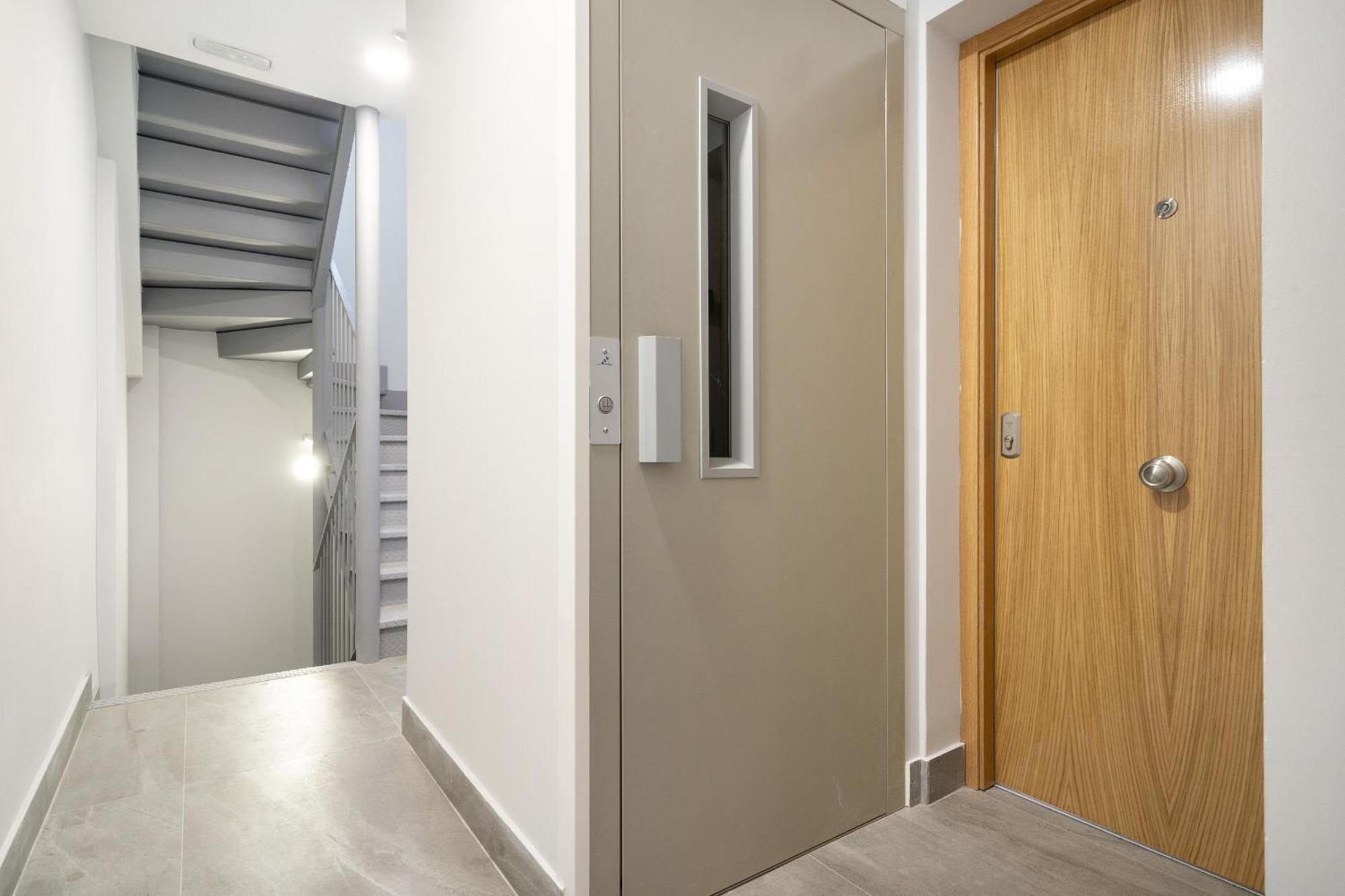 Madriver Apartamentos Reformados Con Parking Gratuito Exterior foto