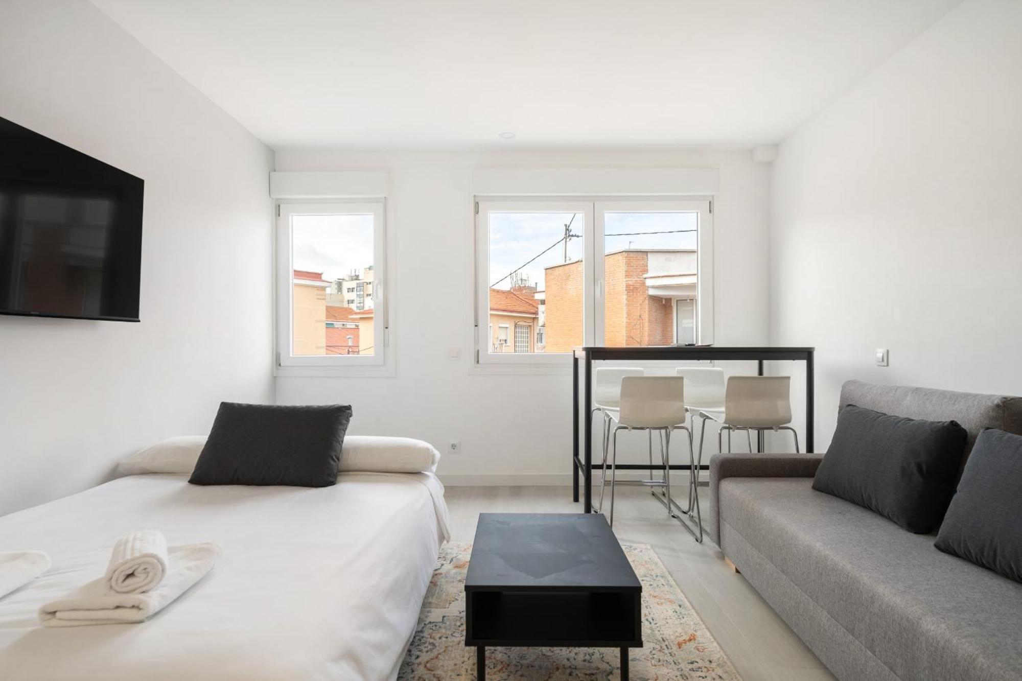 Madriver Apartamentos Reformados Con Parking Gratuito Exterior foto