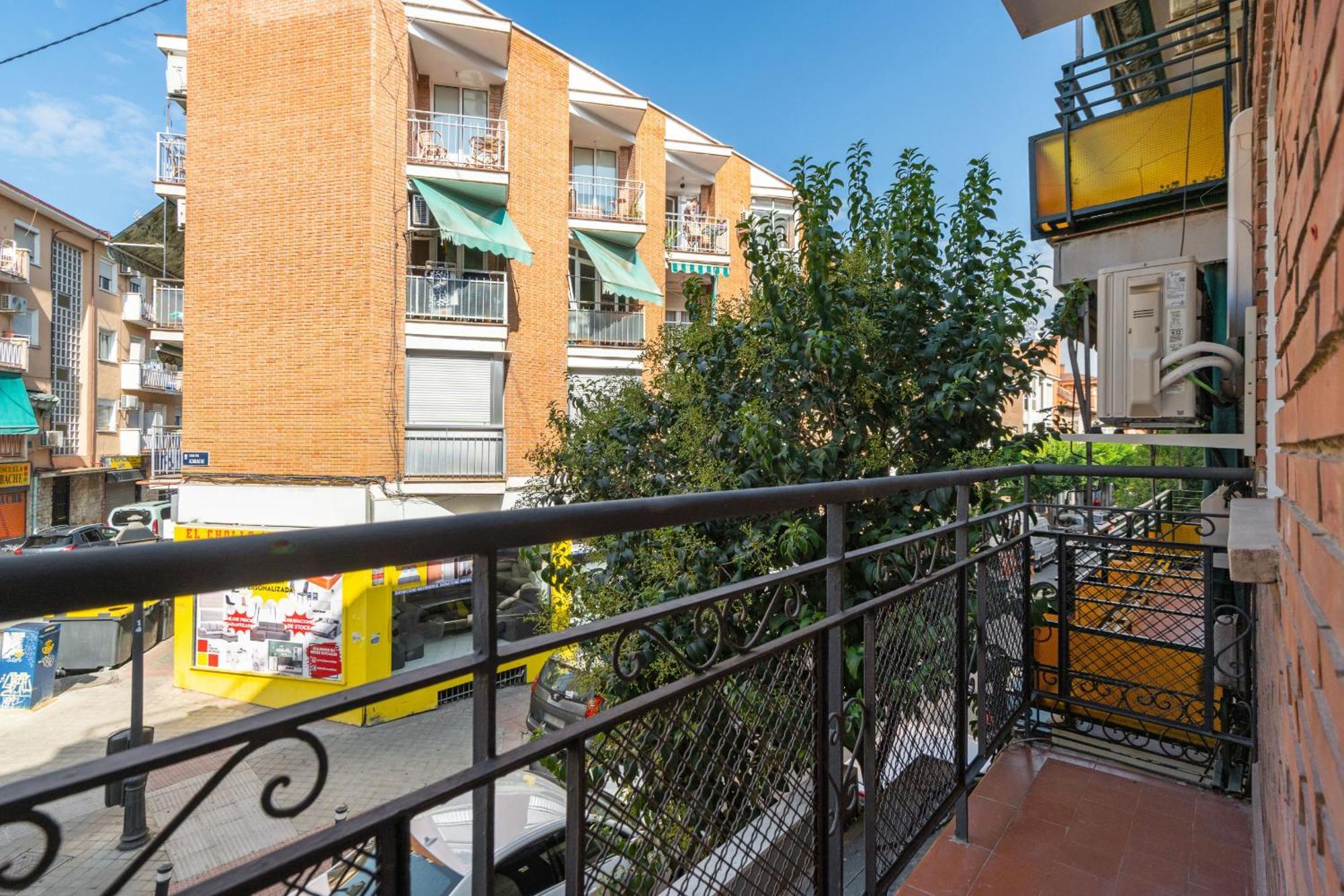 Madriver Apartamentos Reformados Con Parking Gratuito Exterior foto