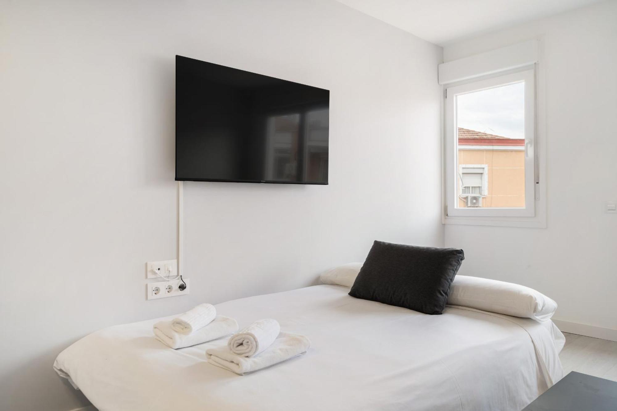 Madriver Apartamentos Reformados Con Parking Gratuito Exterior foto