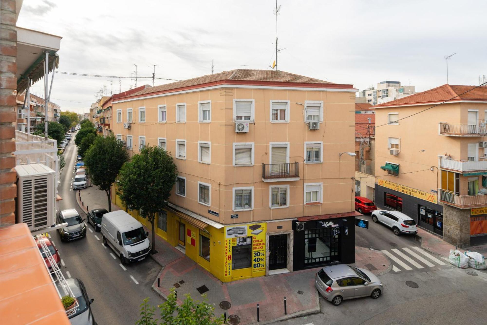 Madriver Apartamentos Reformados Con Parking Gratuito Exterior foto